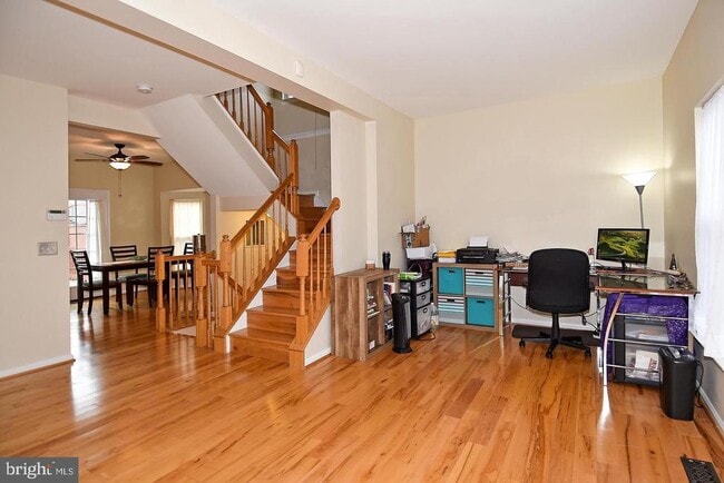 Building Photo - 25445 Carberry Dr