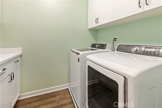 Building Photo - 10 Poppy