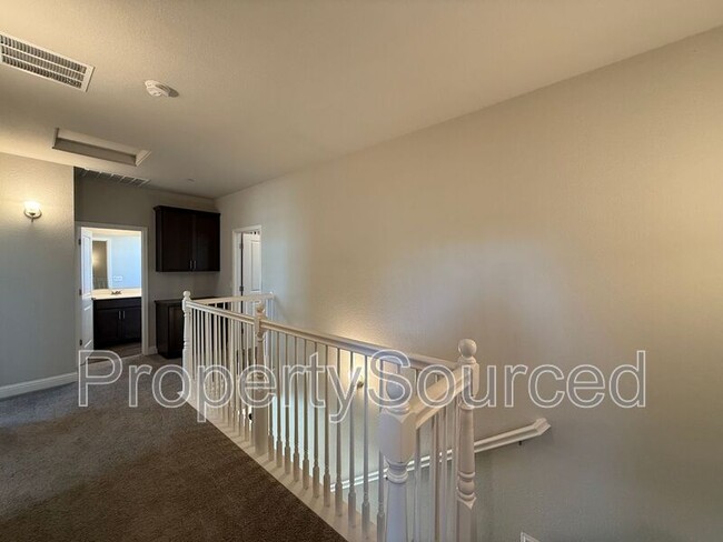 Building Photo - 948 Posey St