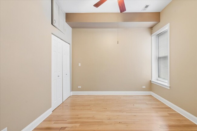 Building Photo - 4220 S Champlain Ave