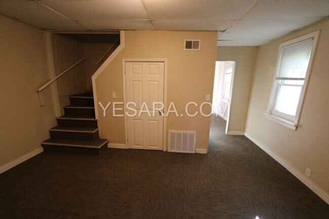 Building Photo - 1418-1418 Smith St