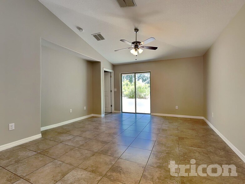 Building Photo - 12739 Lemon Pepper Dr