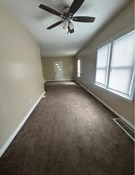 Building Photo - 900 Beecher St