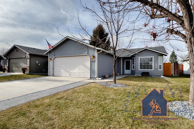 Building Photo - 1393 Caterpillar Ave N