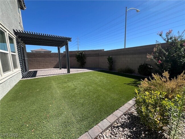 Building Photo - 8710 Beverly Grv Ct