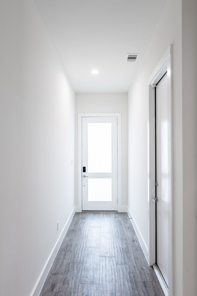 Building Photo - 5416 Robusto Pl