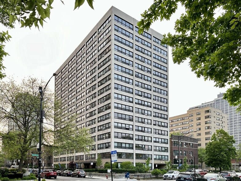 Primary Photo - 4180 N Marine Dr