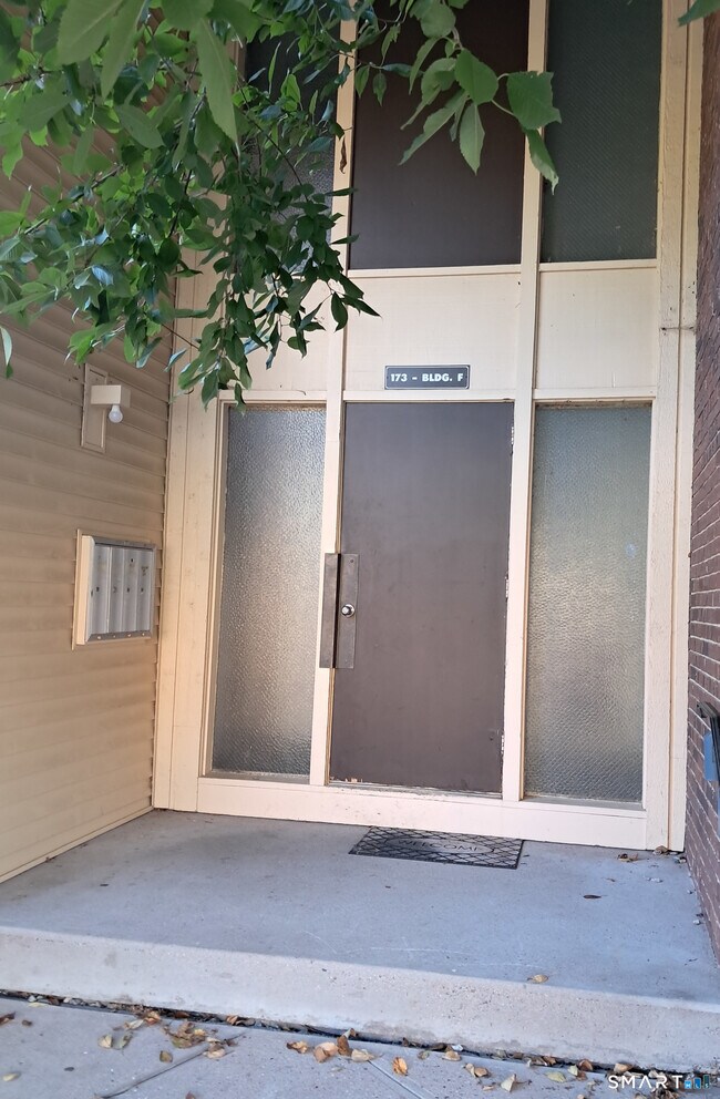 Building Photo - 173 Homestead St