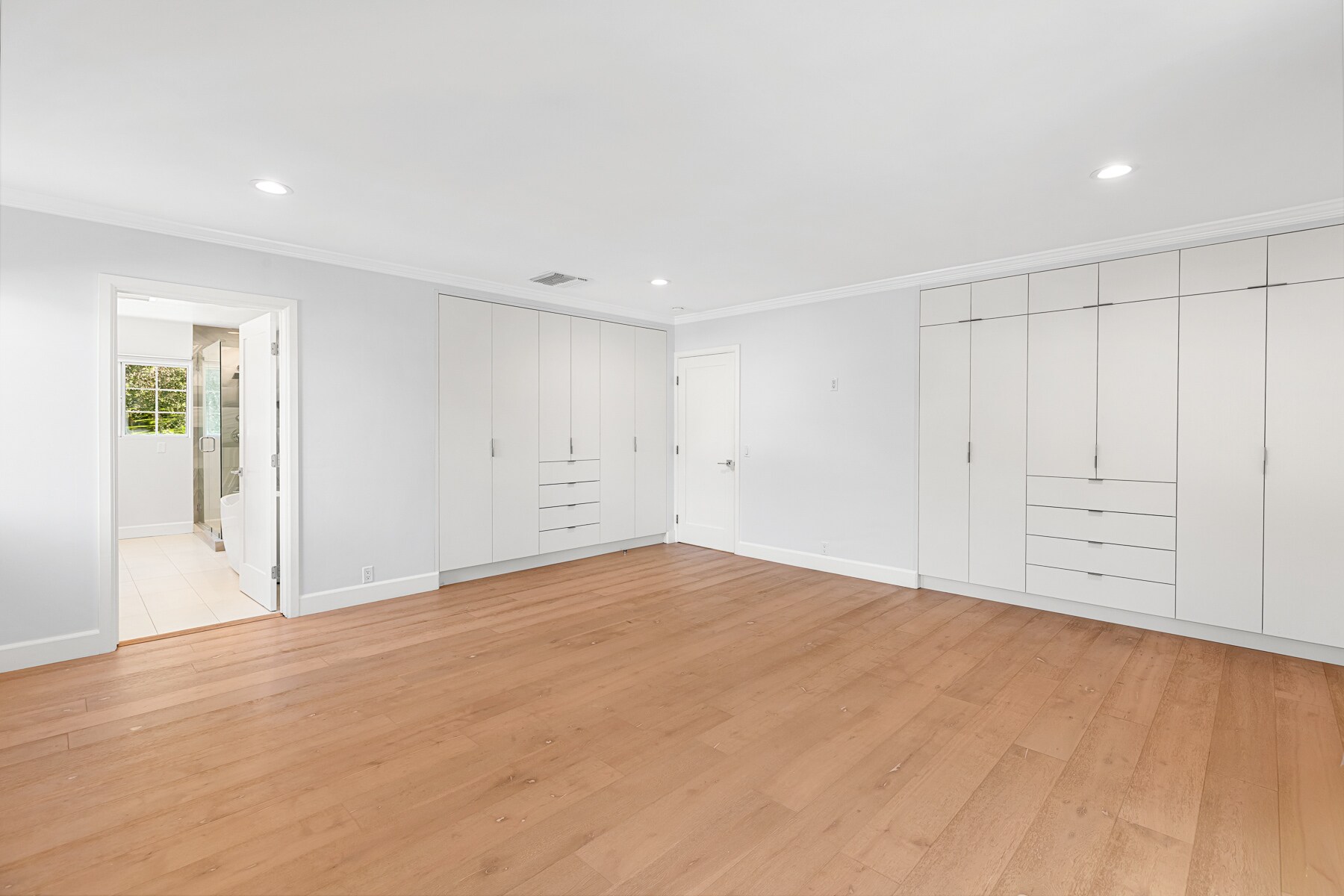 Building Photo - 3156 Dona Emilia Dr