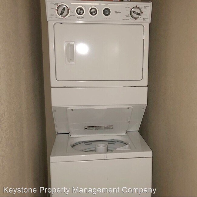 Building Photo - 1 br, 1 bath House - 106 Grandview Court