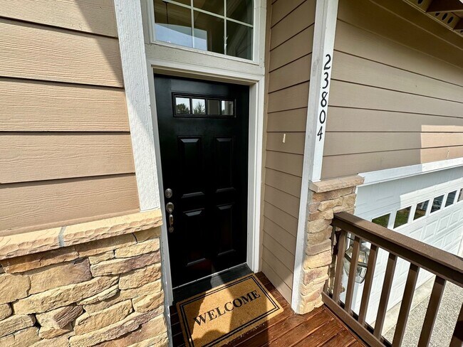 Building Photo - Charming 6 beds 2.5 bath house in Bothell!