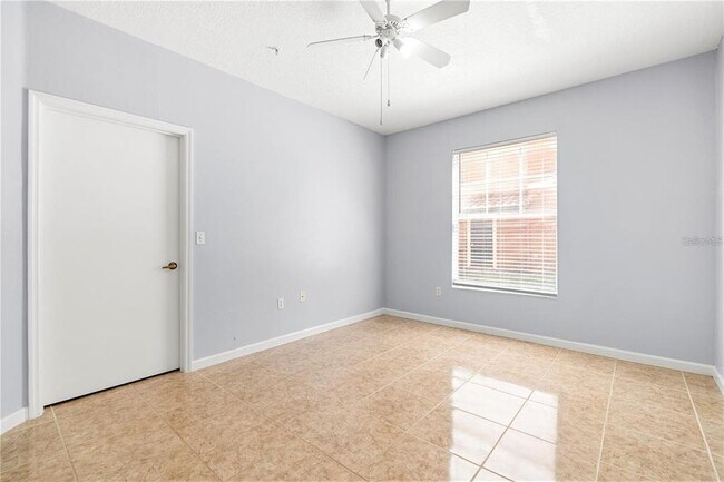 Building Photo - 5572 Metrowest Blvd