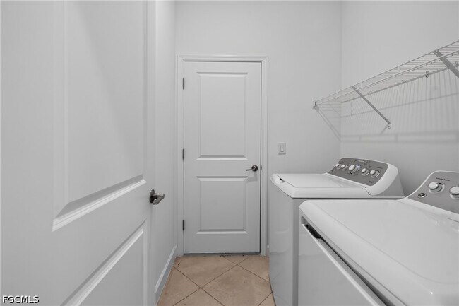 Building Photo - 9156 Leatherwood Loop