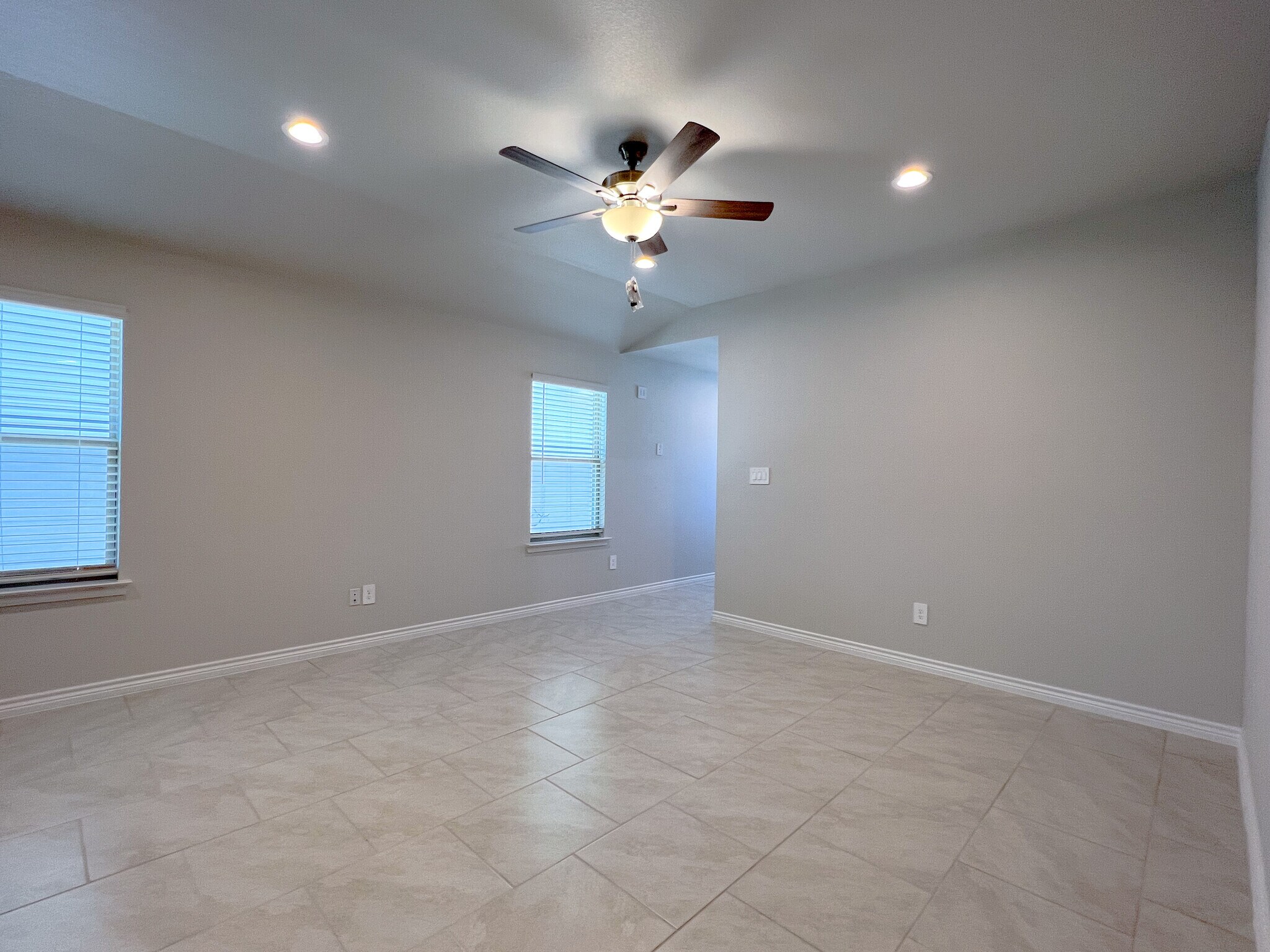 Building Photo - 7538 Breese Ln
