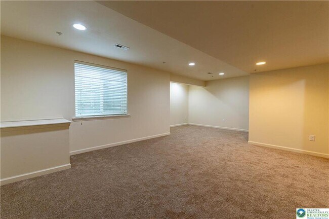 Building Photo - 241 Snapdragon Way