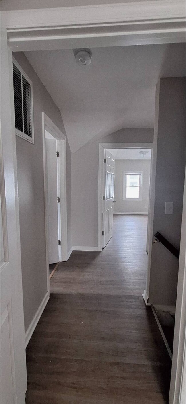 Building Photo - 711 Lafayette Ave