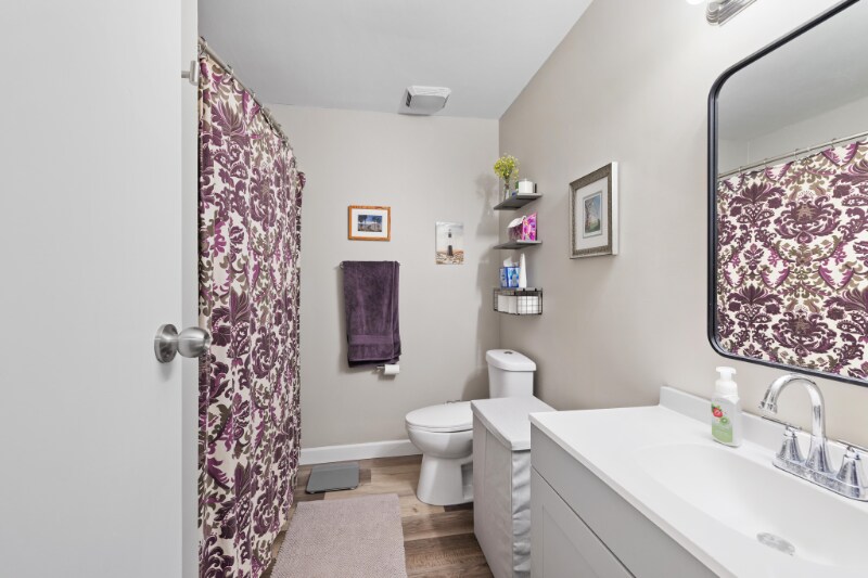 Building Photo - 6301 Frankn Dot Dr