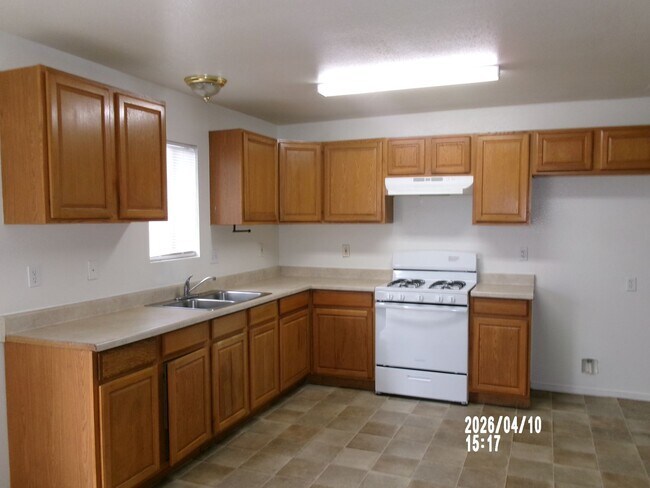 Building Photo - 4203 Manor St