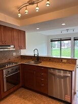 Building Photo - 11104 NE 68th St