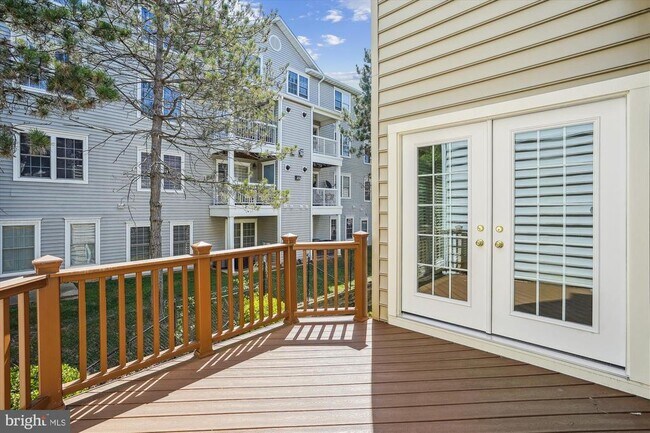 Building Photo - 4524 Fair Valley Dr