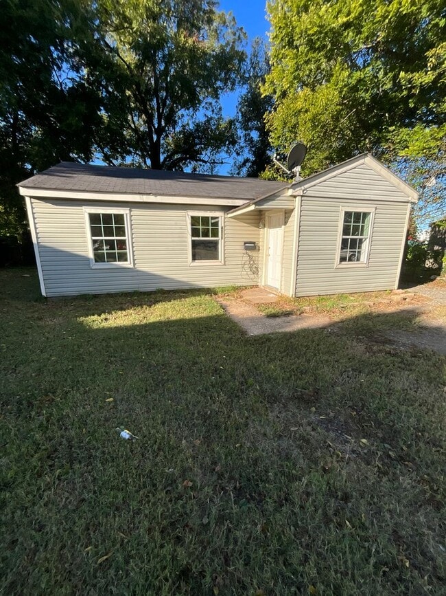 Building Photo - 4011 Myrtle St