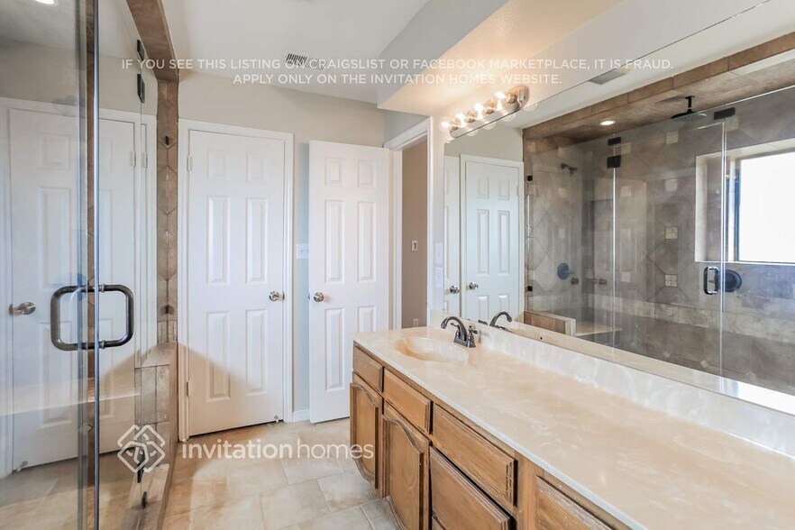 Building Photo - 203 Bowie St