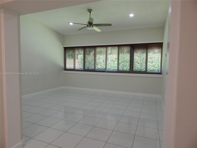 Building Photo - 11530 SW 92nd St
