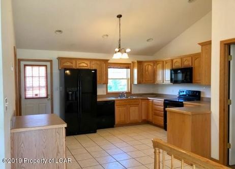 Building Photo - 115 Huckleberry Ln