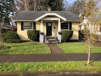 Building Photo - ST JOHNS BUNGALOW