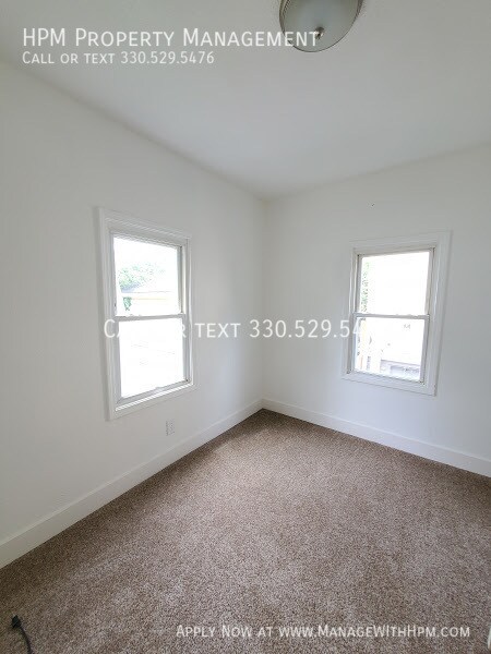 Building Photo - 394 Stanton Ave