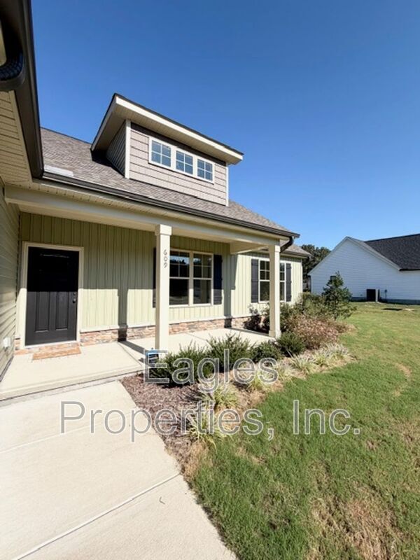 Building Photo - 609 Tuscany Cir