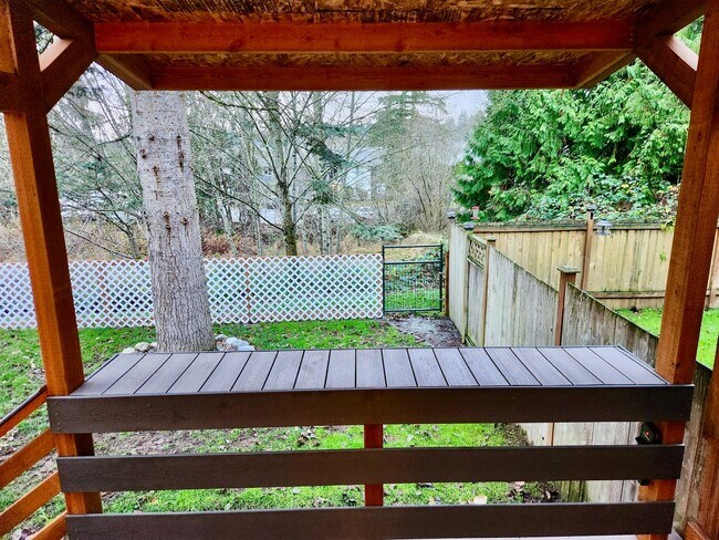 Building Photo - Beautiful 3 Bed / 2.5 Bath Townhome in Lake Stevens