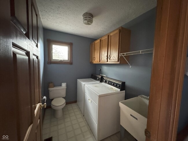 Building Photo - 321 N 300 W