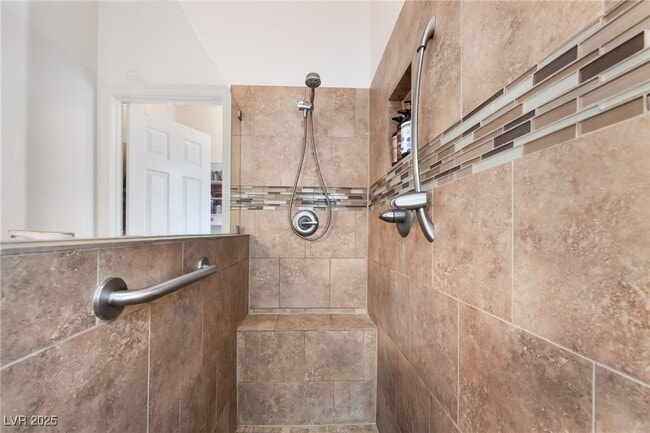 Building Photo - 8628 Highacre Dr