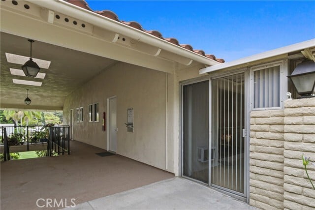 Building Photo - 2249 Via Mariposa E