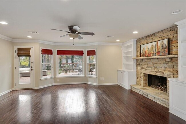 Building Photo - 3520 Billingsley Dr