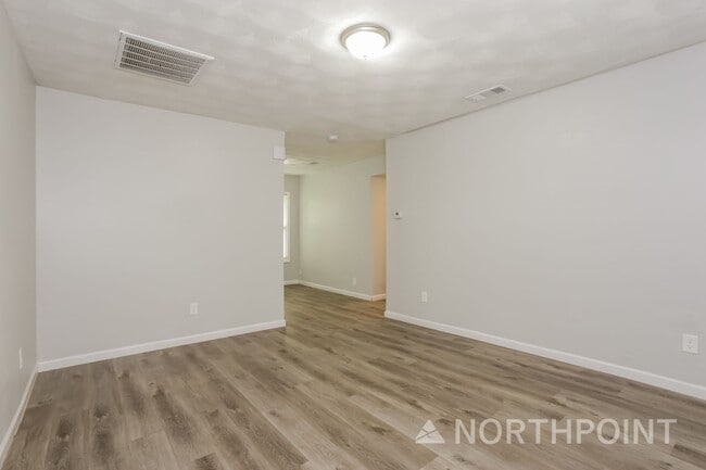 Building Photo - Newly Renovated Single Family Home | 3 BR/1.5BA | 1-Car Covered Parking| Backyard