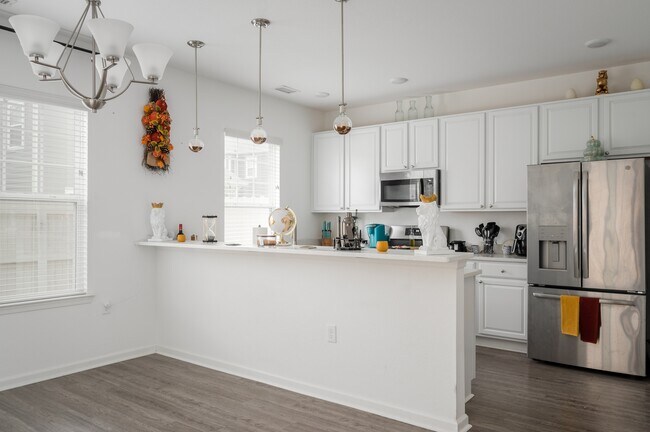Building Photo - 2040 Canning Pl