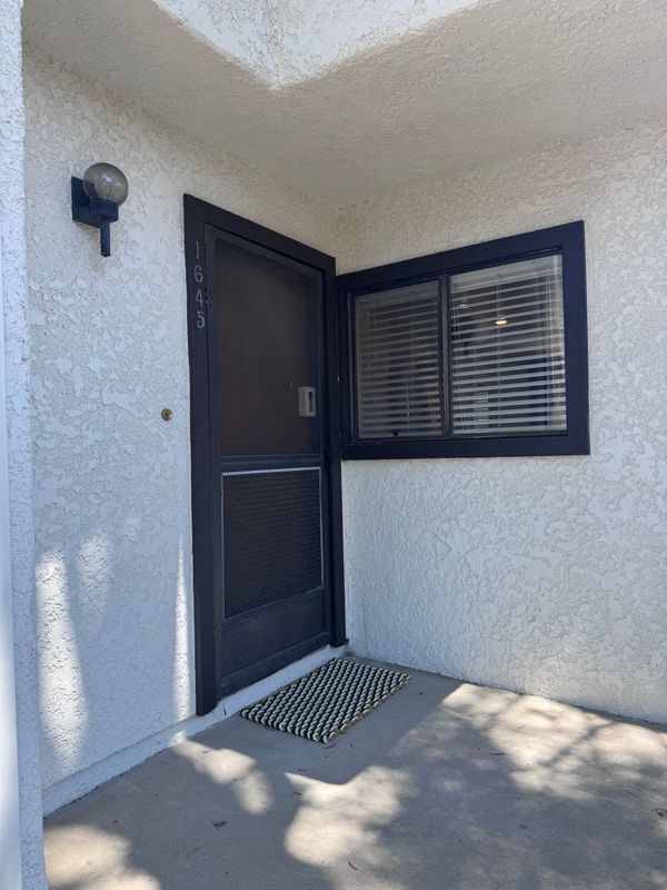 Building Photo - 1645 Copa De Oro Ct