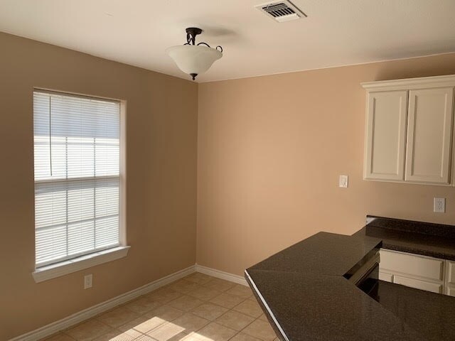 Building Photo - 405 Cinnamon Teal Loop