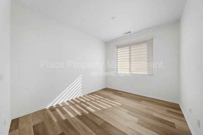 Building Photo - 1708 Cal Orchid Pl