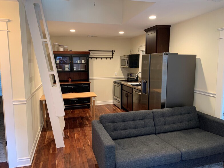 Kitchen area. - 2321 Tice Valley Blvd