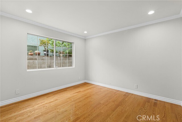 Building Photo - 6508 Mammoth Ave
