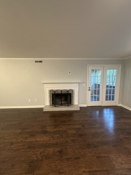 Building Photo - 207 Westfield Dr
