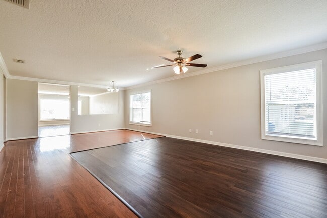 Building Photo - 4716 Barbados Loop