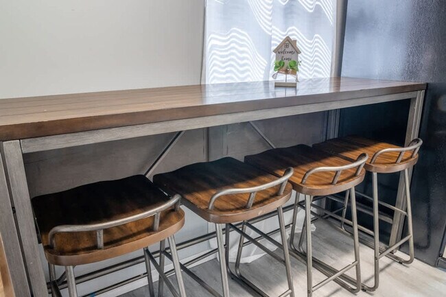 Building Photo - 123 Oconee St