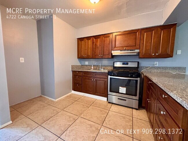 Building Photo - 4722 Canoga St