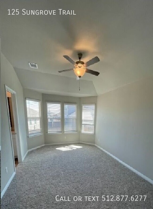 Building Photo - 125 Sungrove Trail-