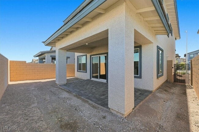 Building Photo - 502 Red Lovebird Ave