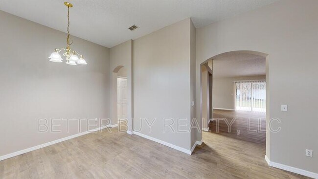 Building Photo - 23 Burning Tree Pl